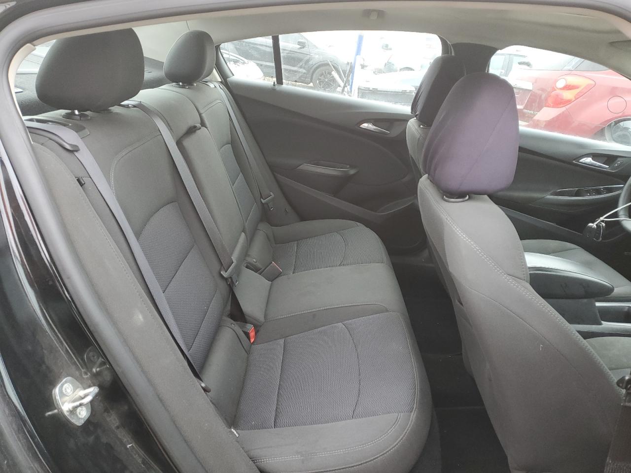2017 Chevrolet Cruze - Image 10