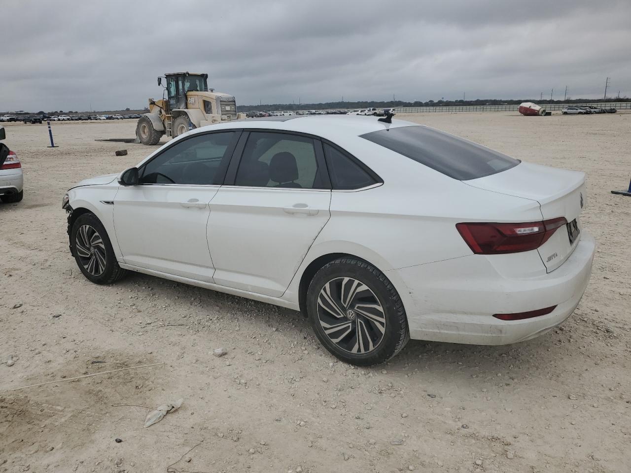 2021 Volkswagen Jetta - Image 2