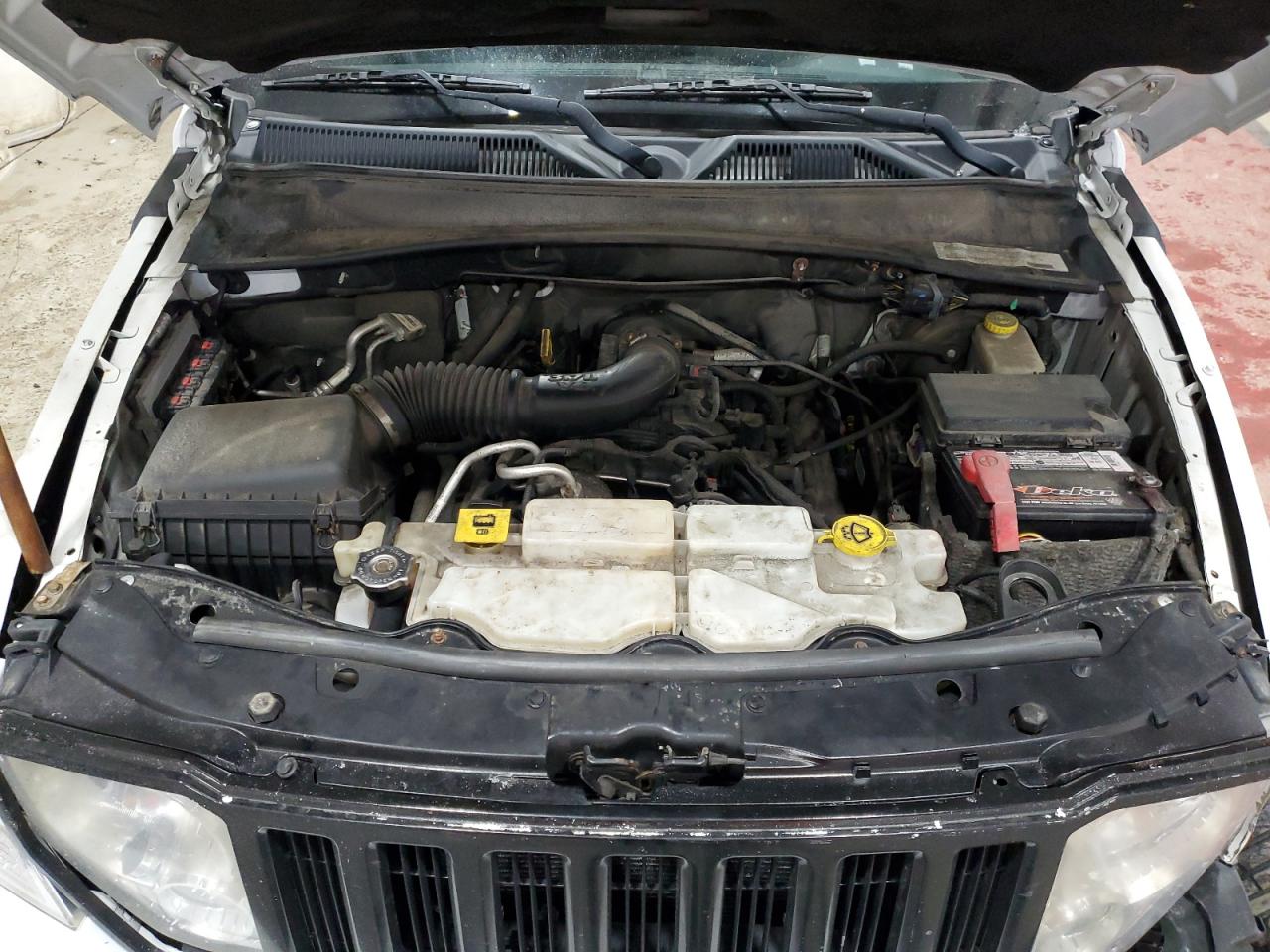 2012 Jeep Liberty (North America) - Image 12