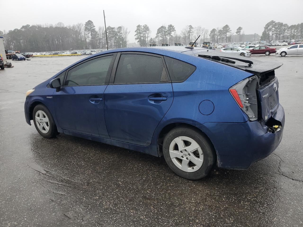 2011 Toyota Prius - Image 2