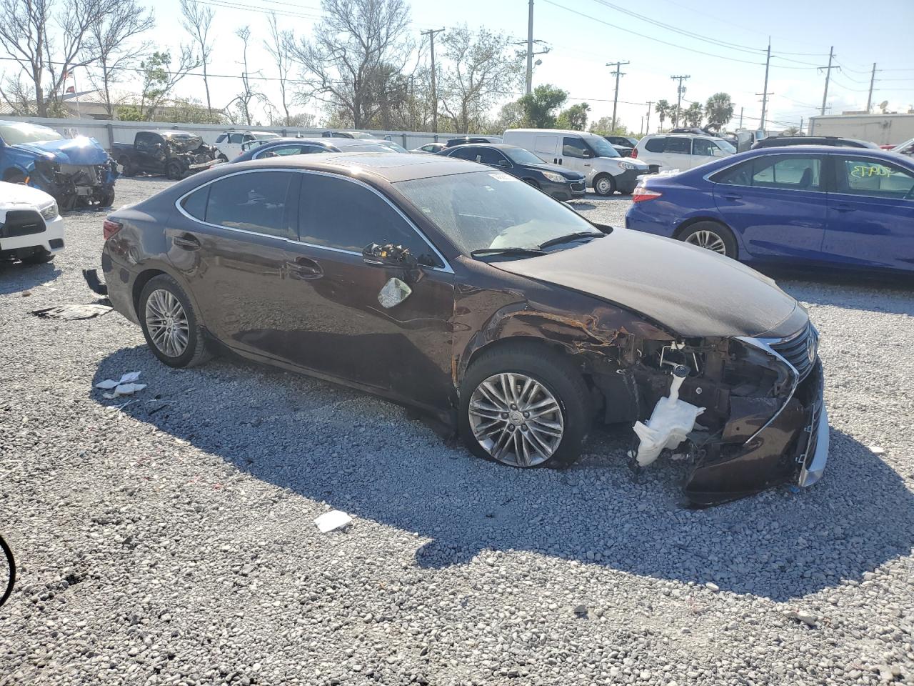 2016 Lexus ES - Image 4