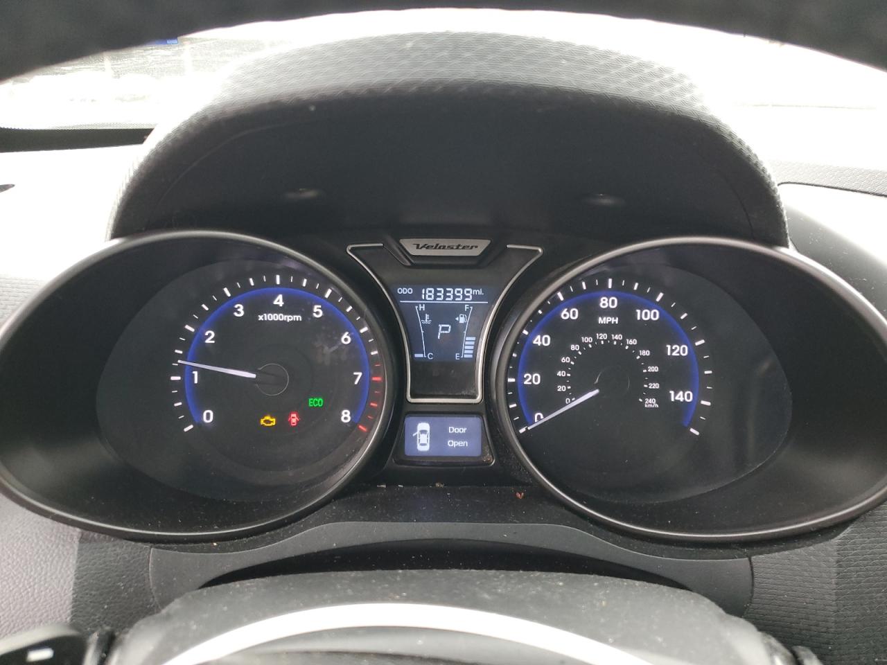 2013 Hyundai Veloster - Image 9