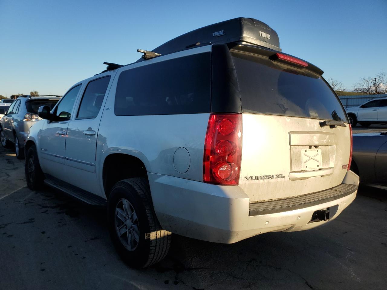 2013 GMC Yukon - Image 2