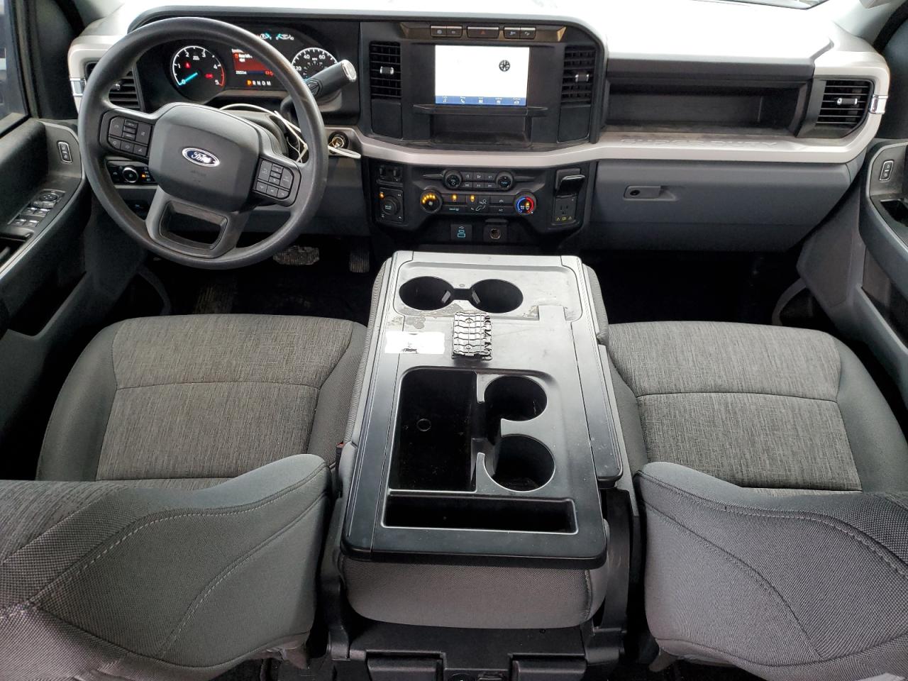 2023 Ford F250 - Image 8