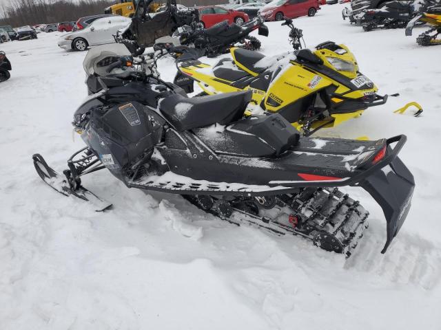 2019 SKIDOO SNOWMOBILE