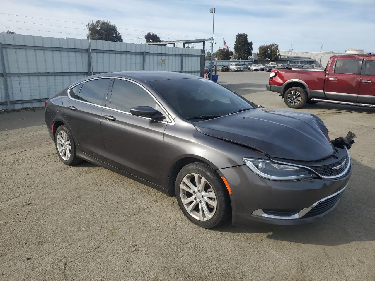 2015 Chrysler 200 - Image 4