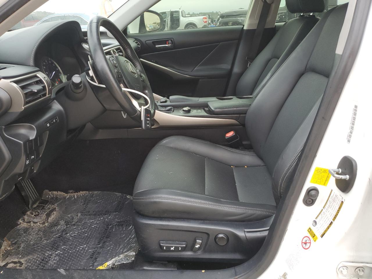 2014 Lexus IS - Image 7