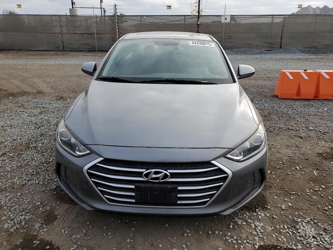 2018 Hyundai Elantra - Image 5