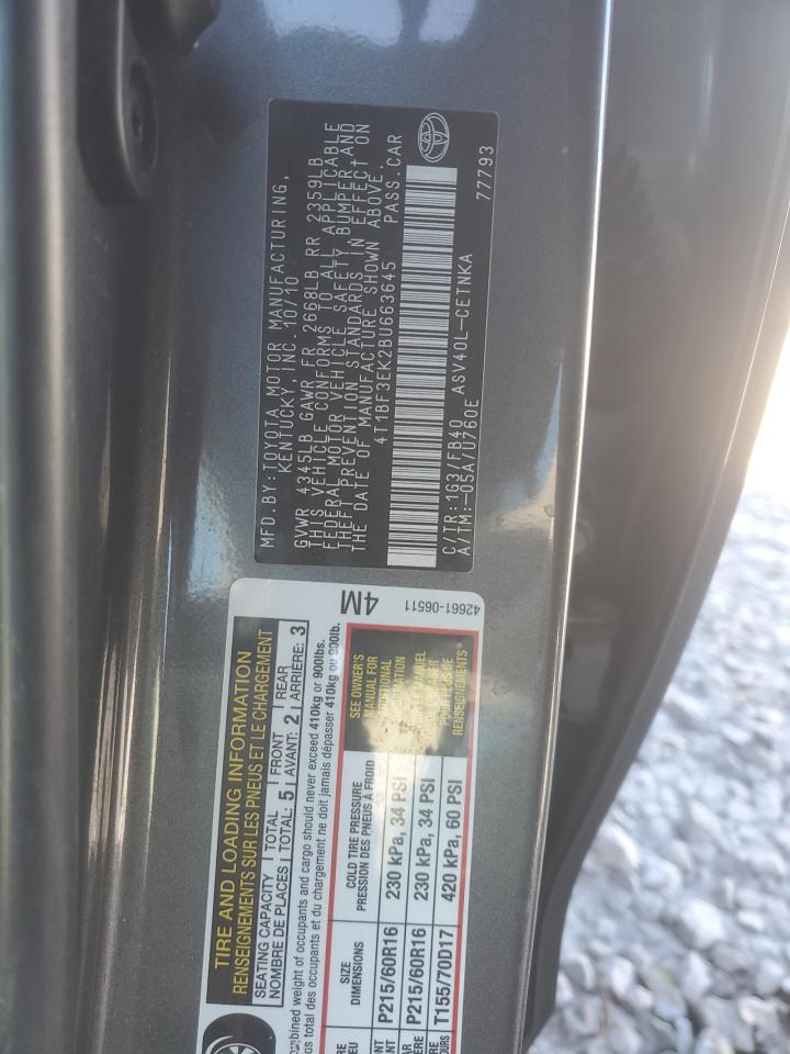 2011 Toyota Camry - Image 14