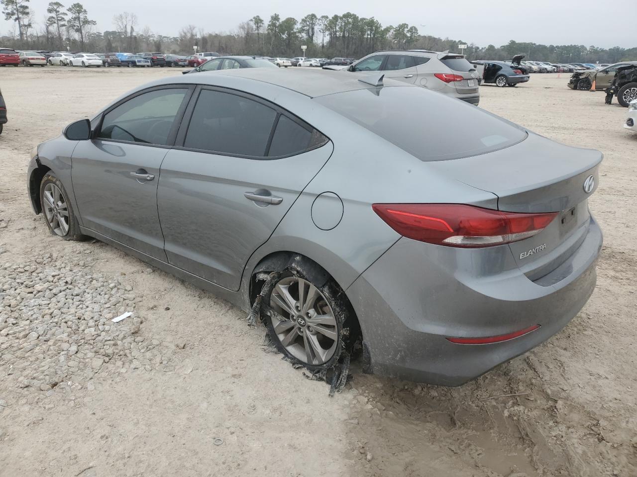 2018 Hyundai Elantra - Image 2