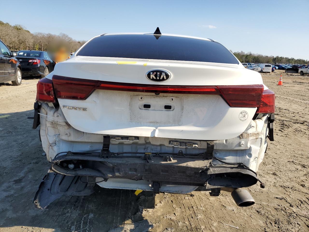2020 Kia Forte - Image 6