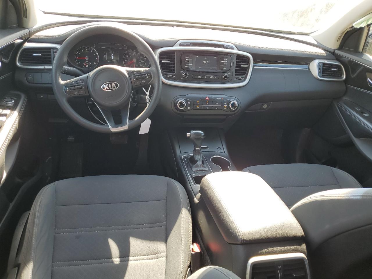 2016 Kia Sorento - Image 8