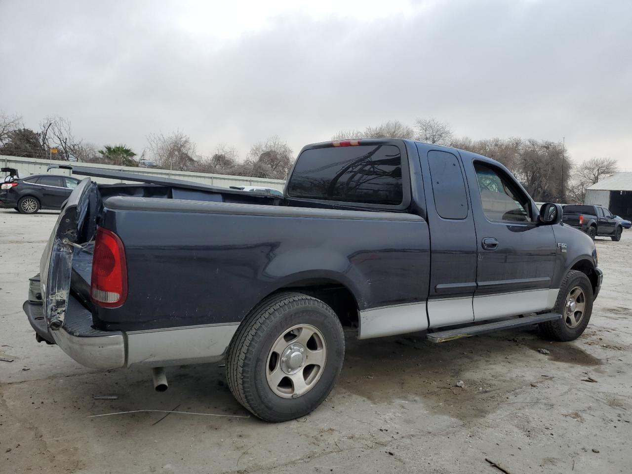 2001 Ford F-150 - Image 3