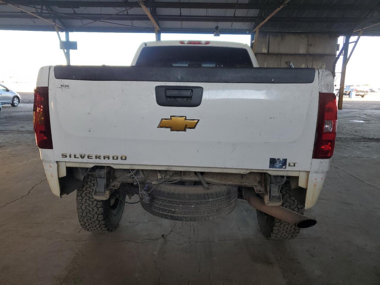 2009 Chevrolet Silverado - Image 6