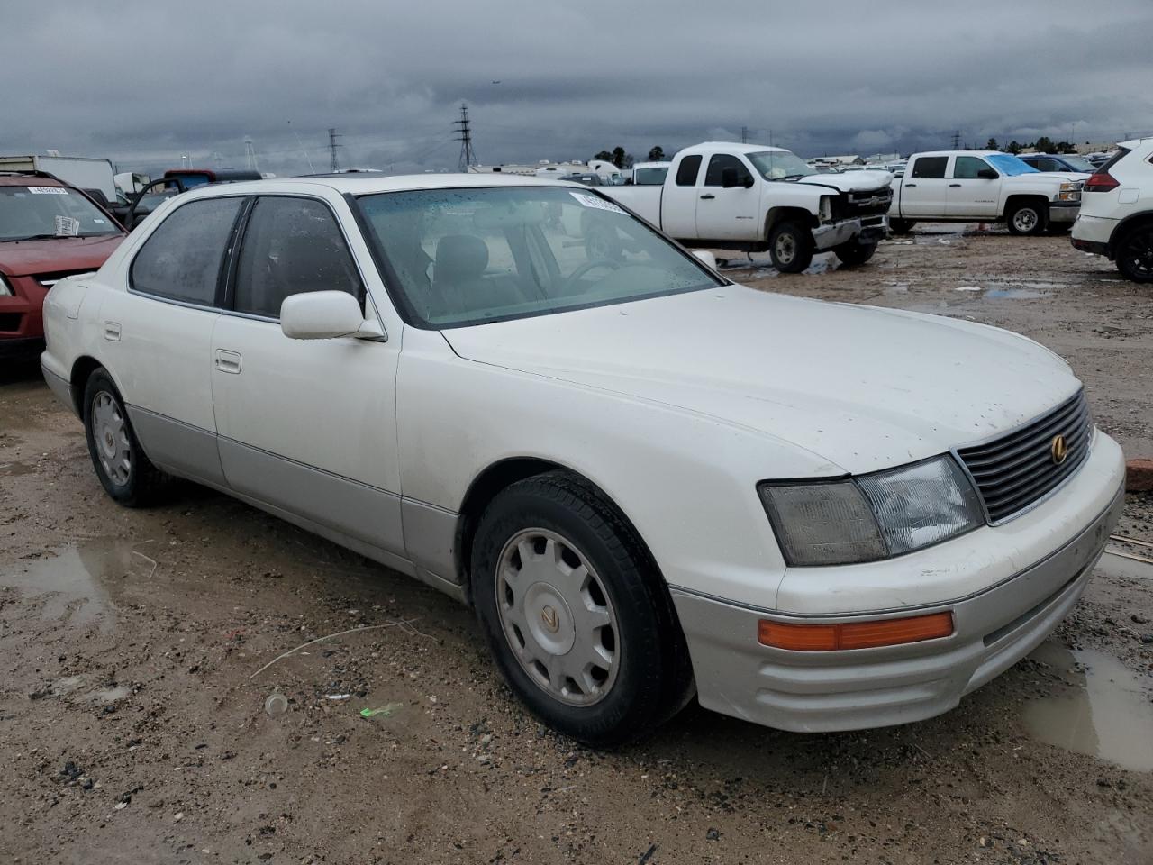 1996 Lexus LS - Image 4
