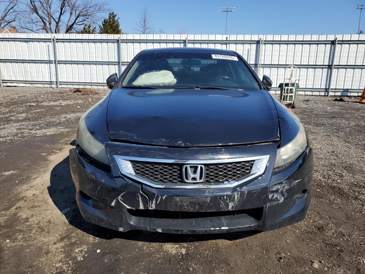 2009 Honda Accord - Image 5