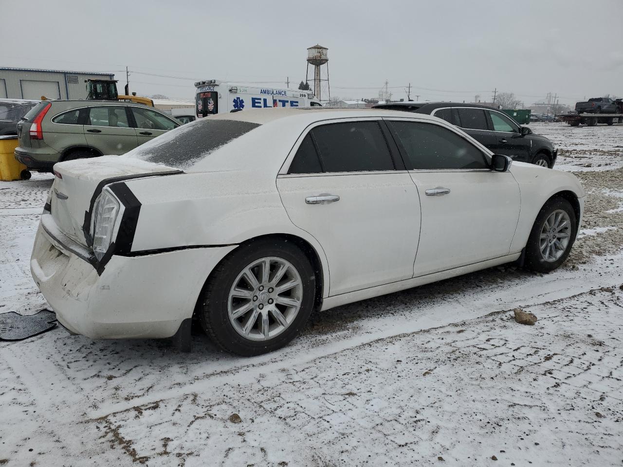 2014 Chrysler 300 - Image 3
