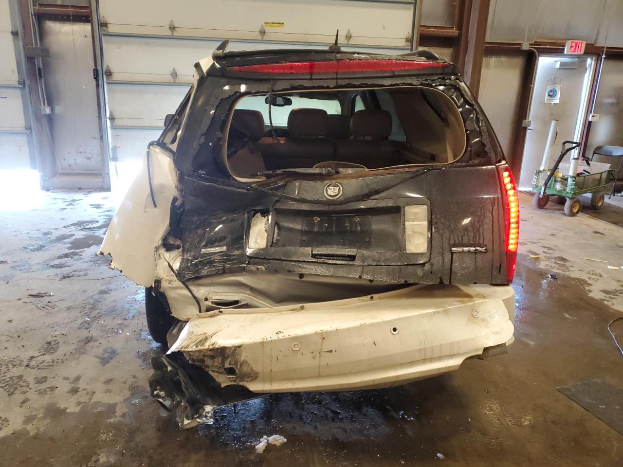 2005 Cadillac SRX - Image 6