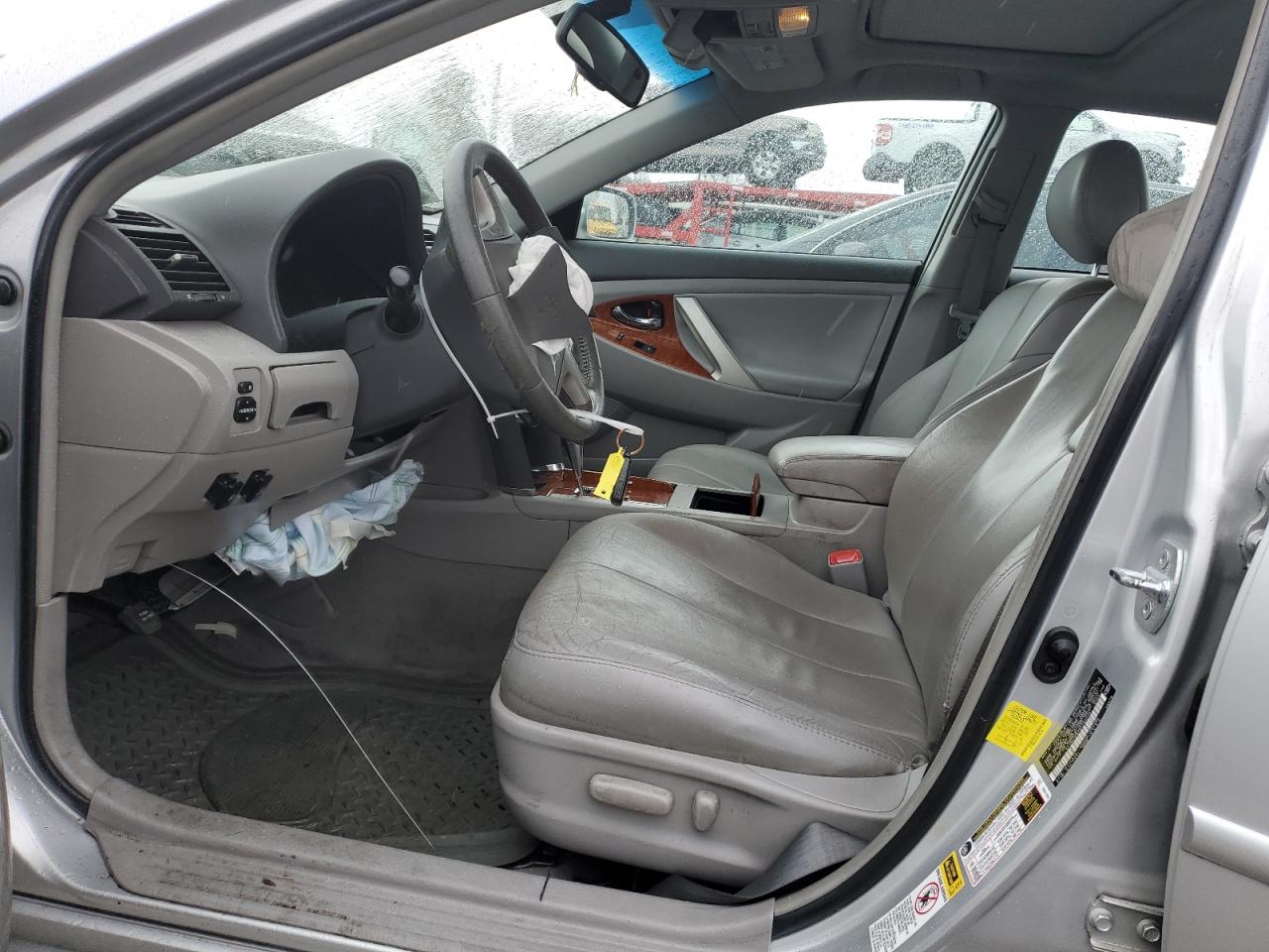 2011 Toyota Camry - Image 7