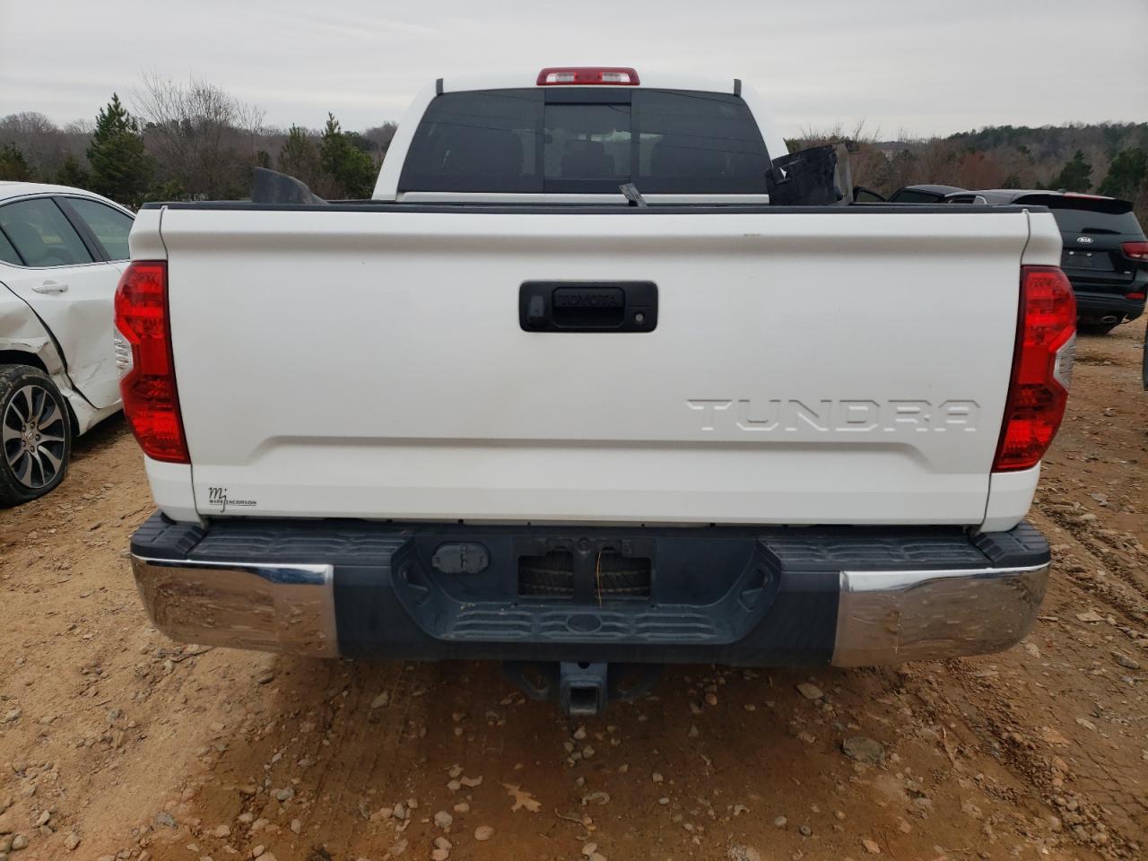 2017 Toyota Tundra - Image 6