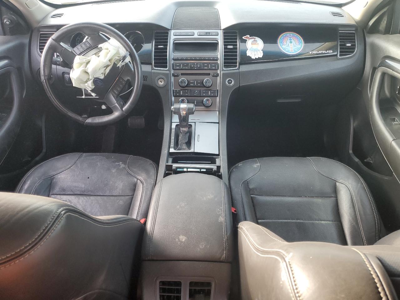 2011 Ford Taurus - Image 8