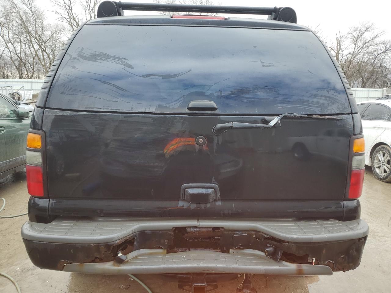 2005 Chevrolet Tahoe - Image 6