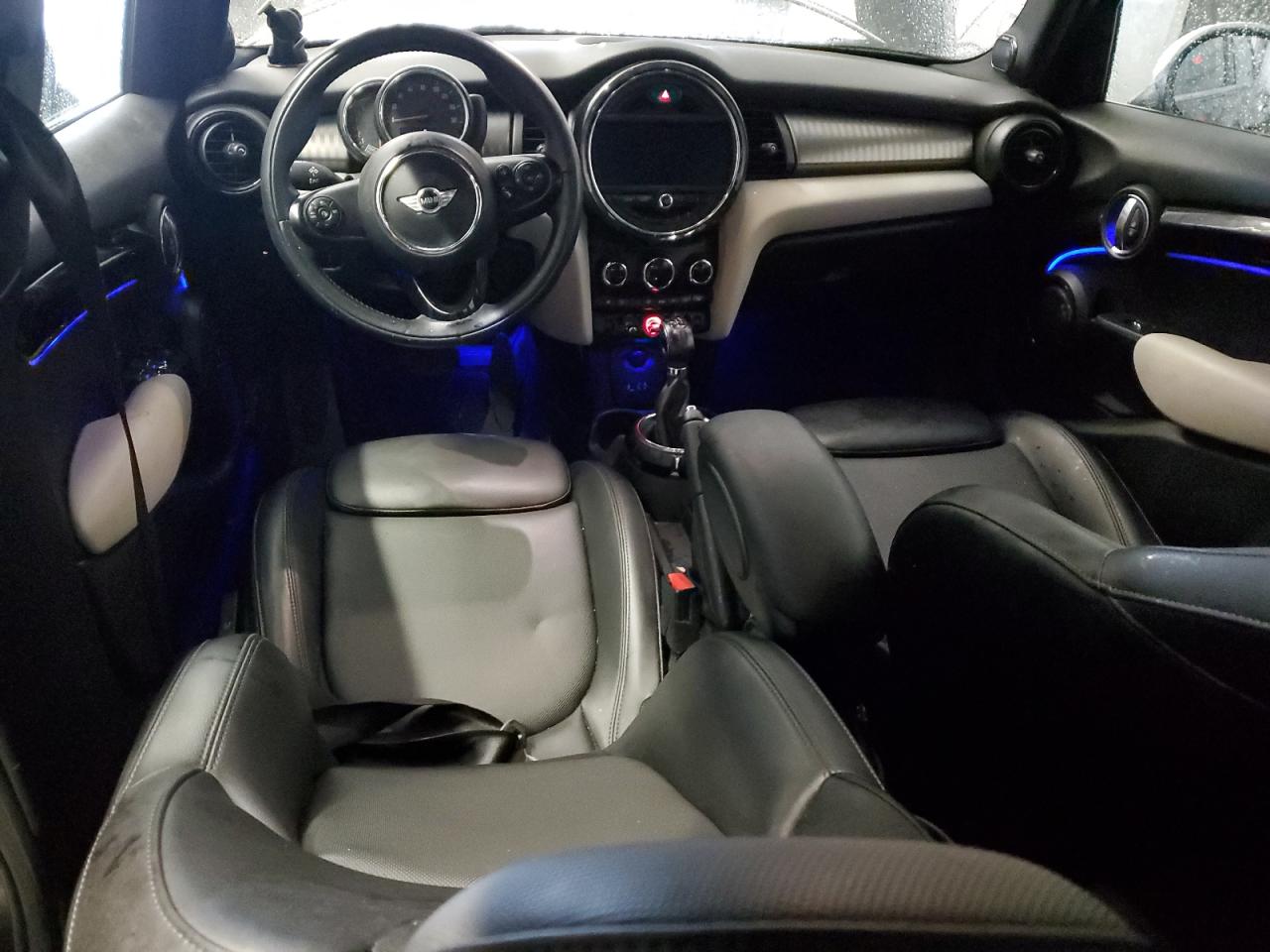 2017 MINI Cooper - Image 8