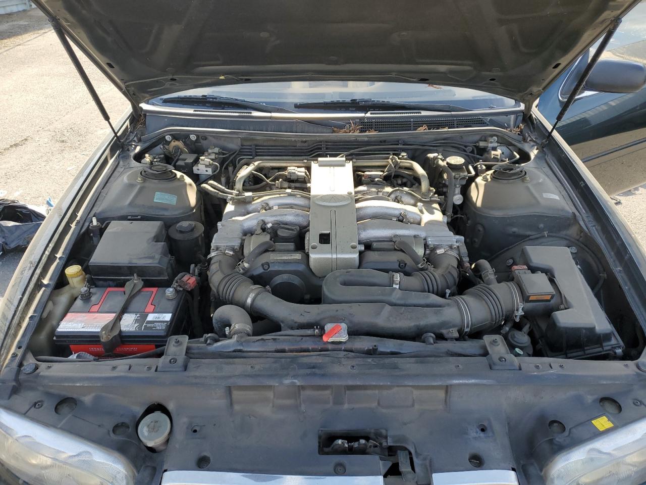 1995 Infiniti J - Image 11