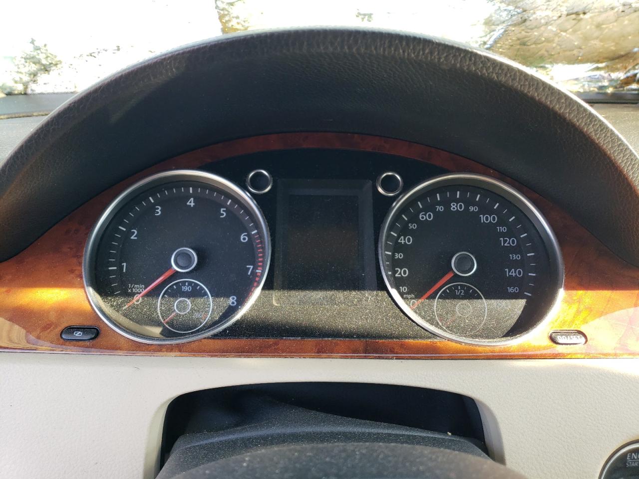 2010 Volkswagen Passat CC - Image 9