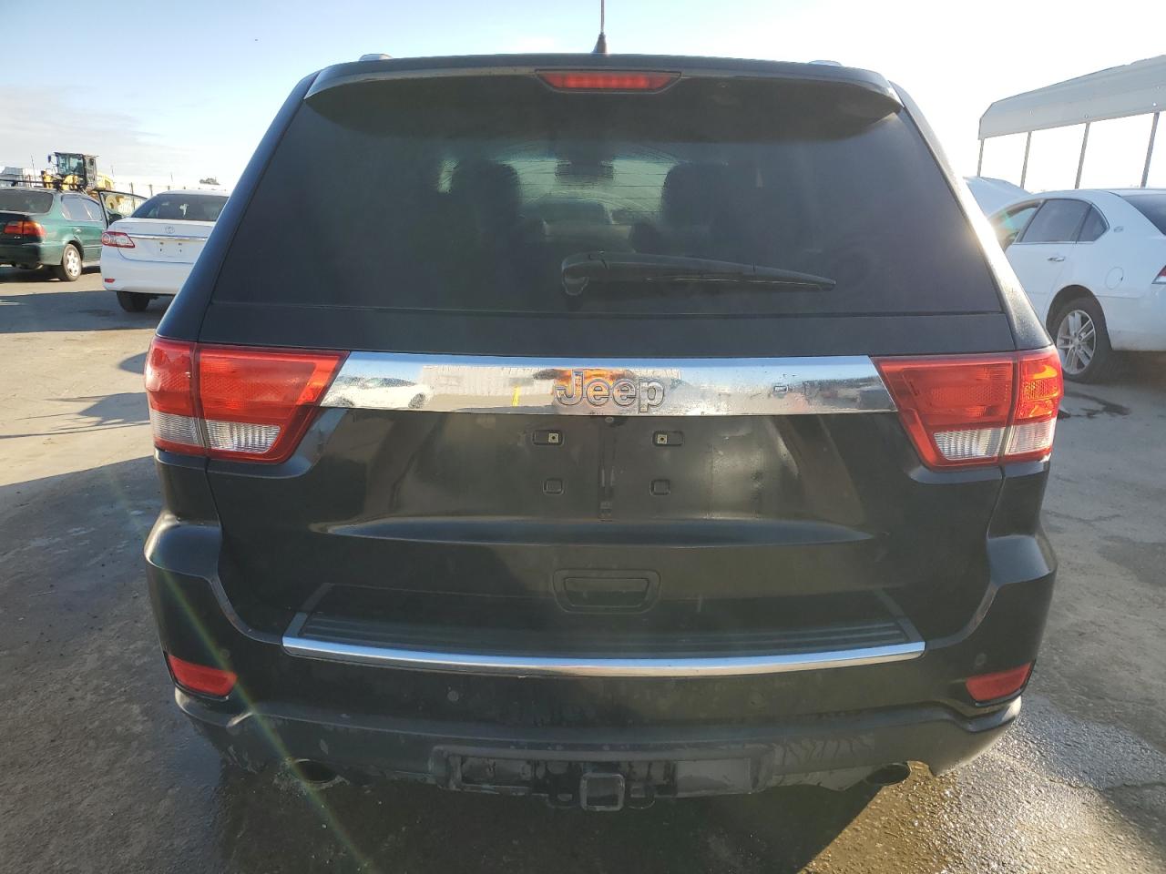2012 Jeep Grand Cherokee - Image 6
