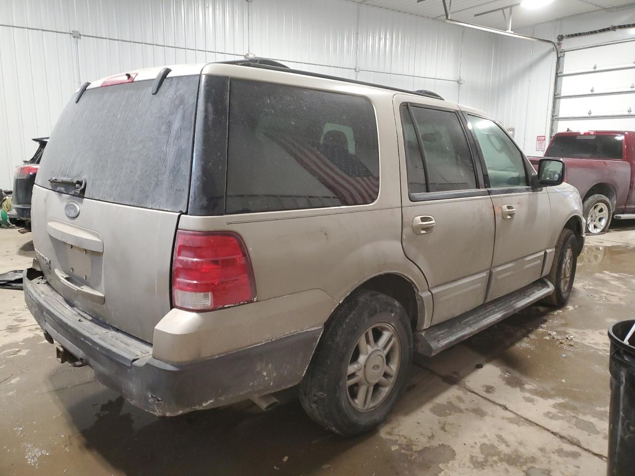 2004 Ford Expedition - Image 3