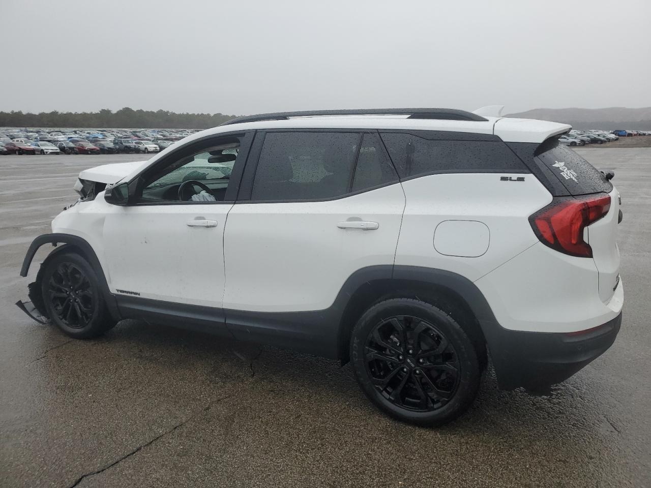 2020 GMC Terrain - Image 2