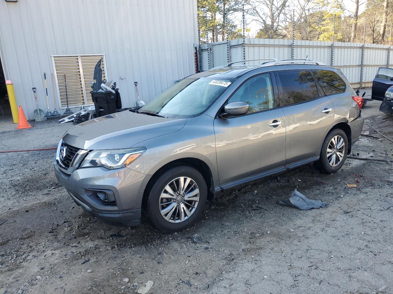 2018 Nissan Pathfinder - Image 1