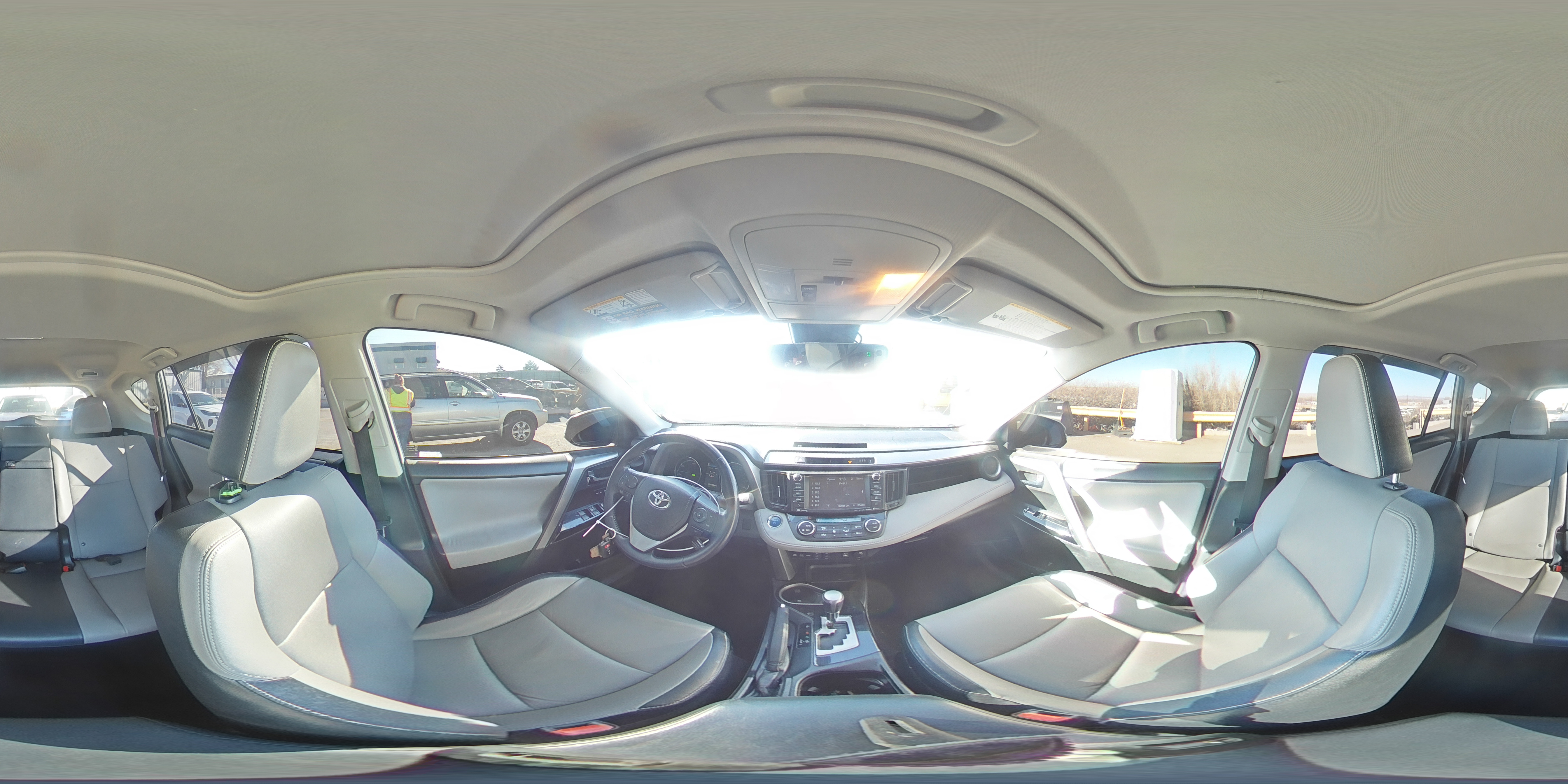 2017 Toyota RAV 4 - Image 14