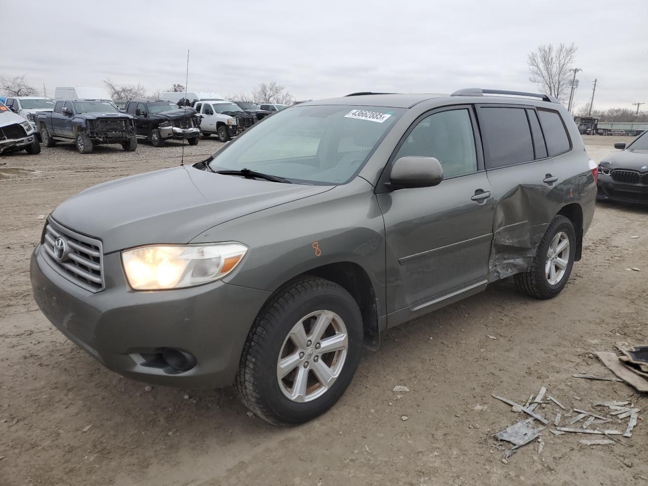 2010 Toyota Highlander - Image 1