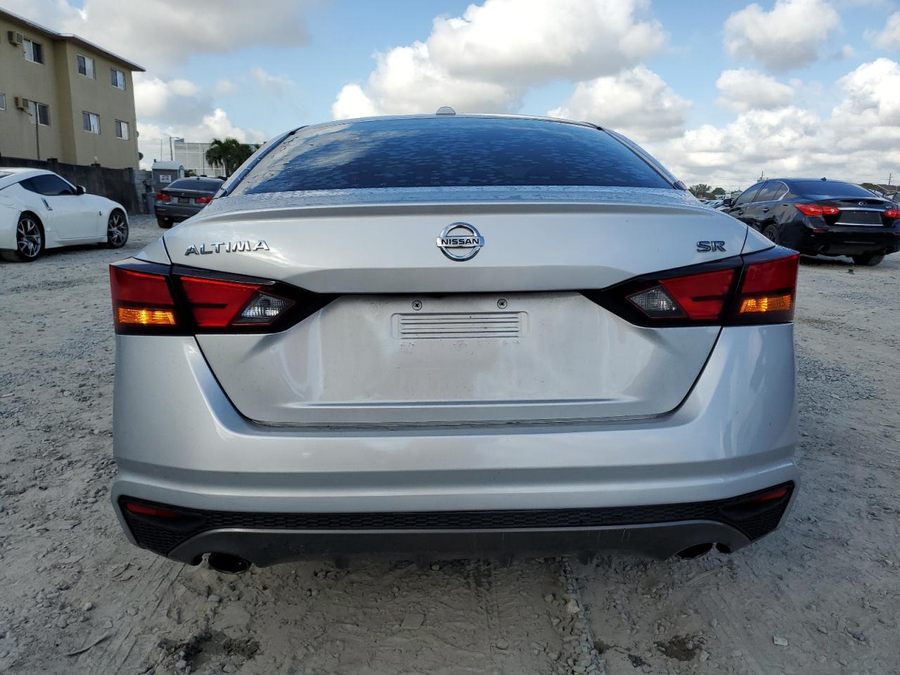 2019 Nissan Altima - Image 6