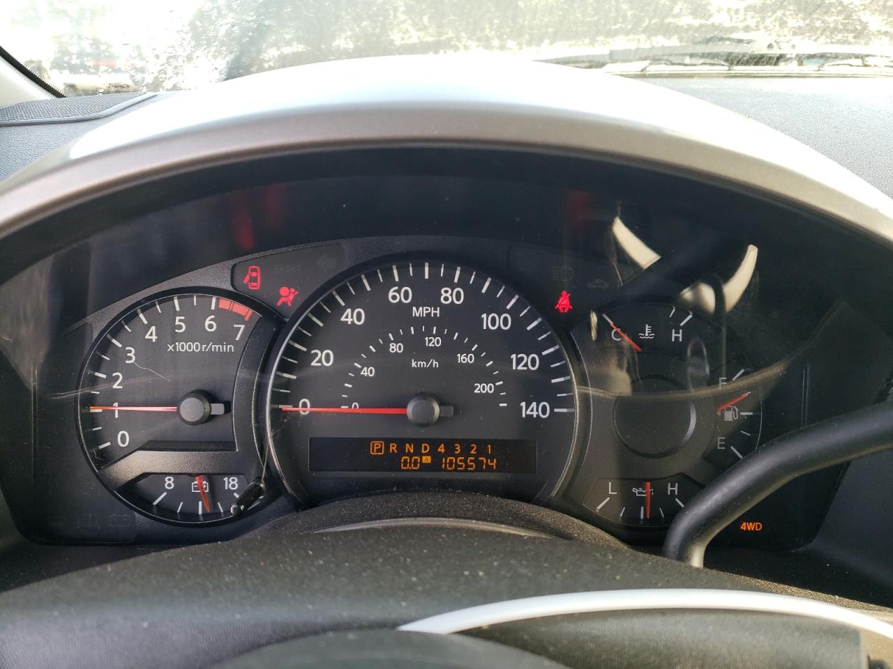 2005 Nissan Titan - Image 9