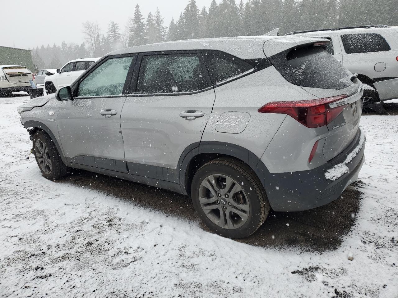 2021 Kia Seltos - Image 2