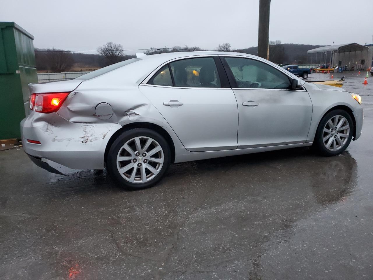 2014 Chevrolet Malibu - Image 3