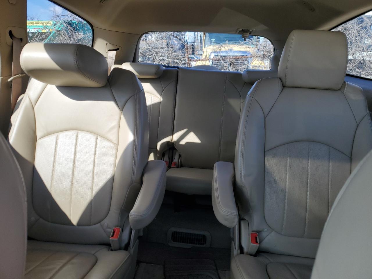 2012 Buick Enclave - Image 10