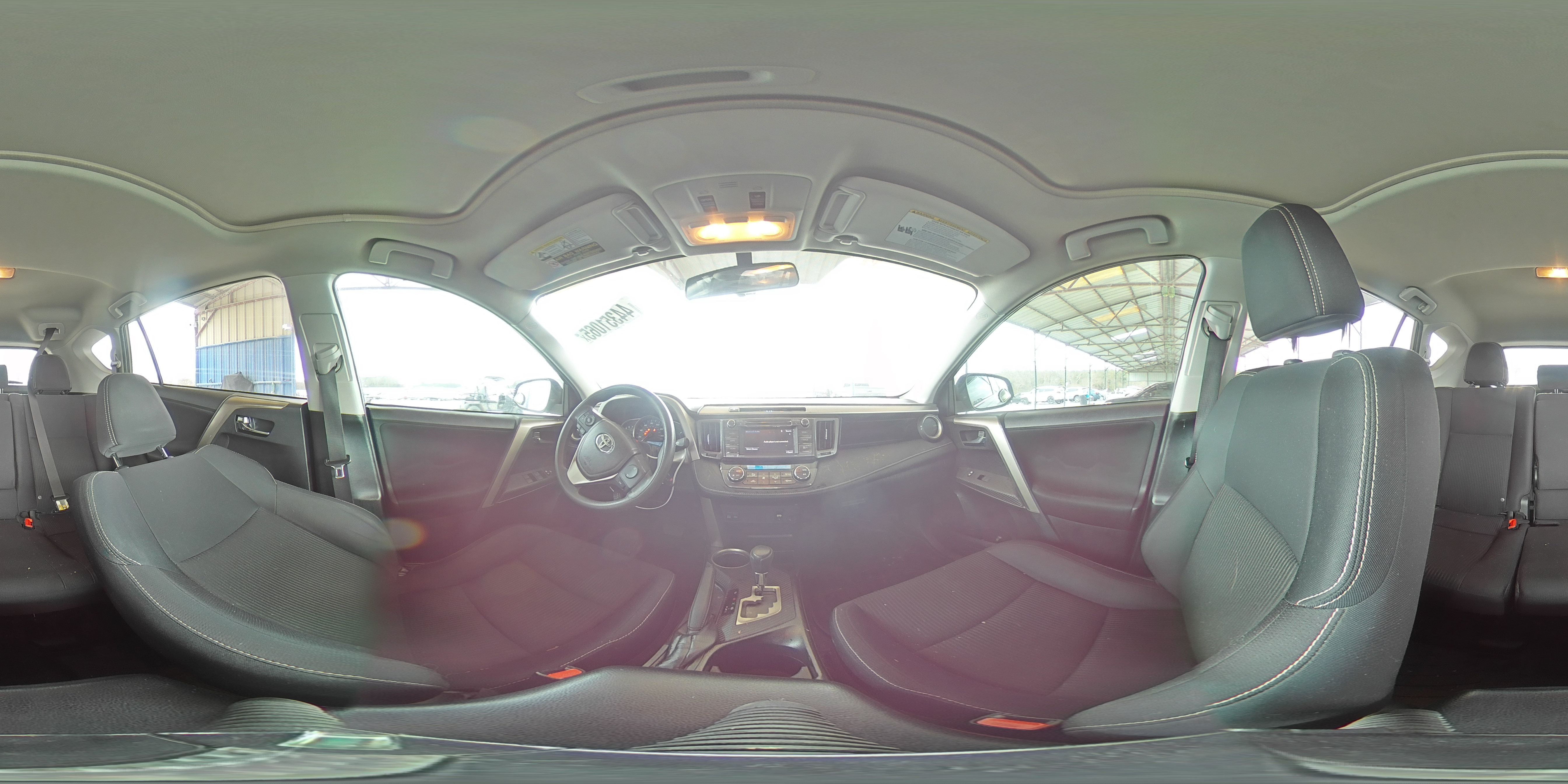 2015 Toyota RAV 4 - Image 14