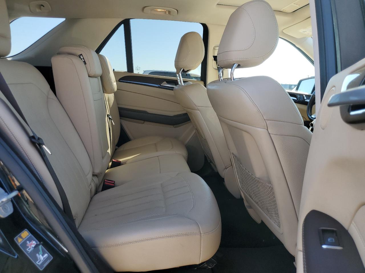 2017 Mercedes-Benz GLE - Image 11
