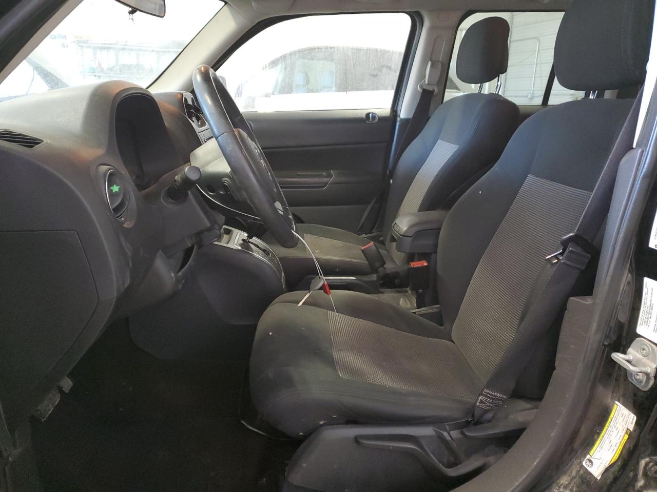 2013 Jeep Liberty (Patriot) - Image 7