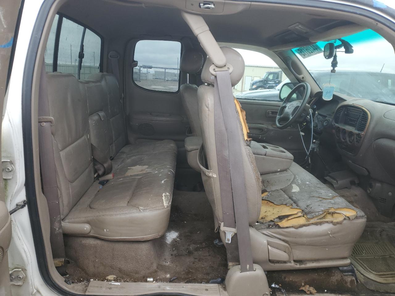 2000 Toyota Tundra Access Cab Limited VIN: 5TBBT4818YS087345 Lot: 44726115