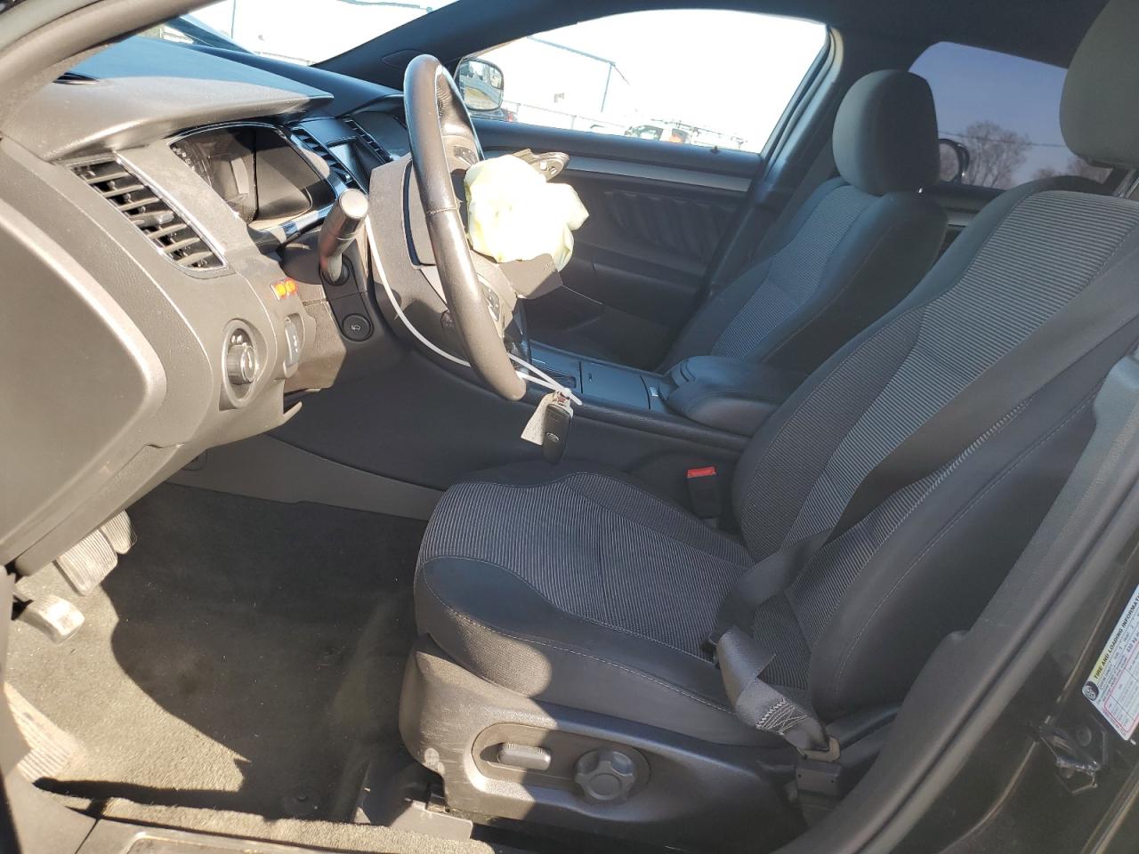2015 Ford Taurus - Image 7