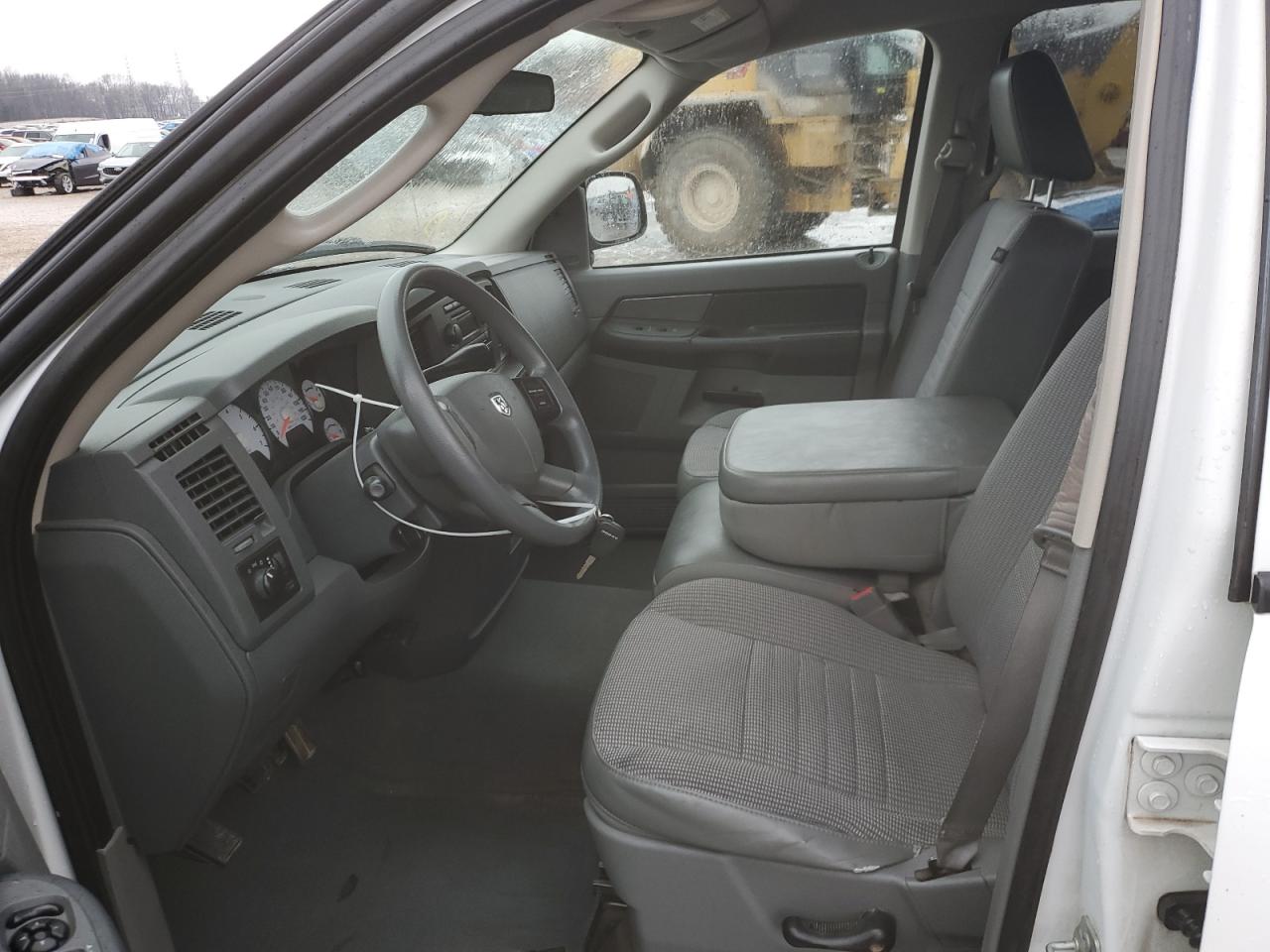 2008 Dodge RAM - Image 7