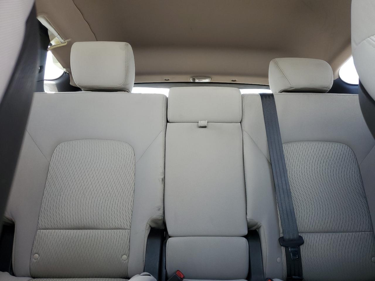2018 Hyundai Santa Fe - Image 10