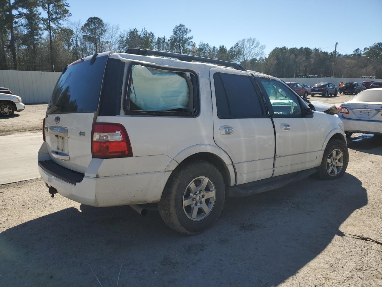 2009 Ford Expedition - Image 3