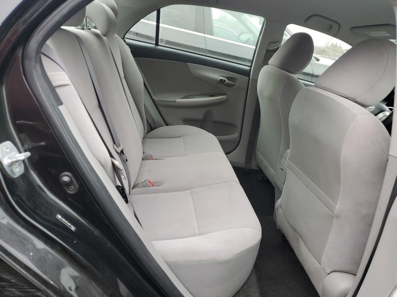 2011 Toyota Corolla - Image 10