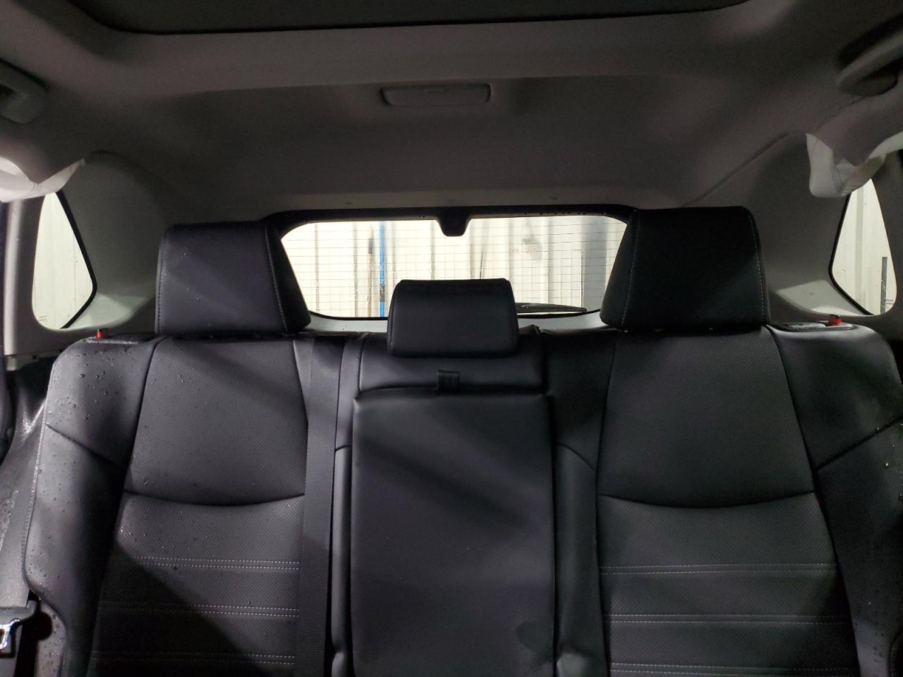 2024 Toyota RAV 4 - Image 10